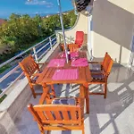 1 Bedroom In Lejlighed