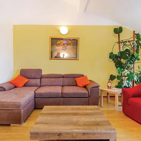 Stunning In With House Sea View *