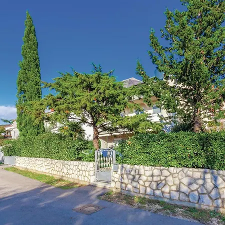 Stunning In With House Sea View *