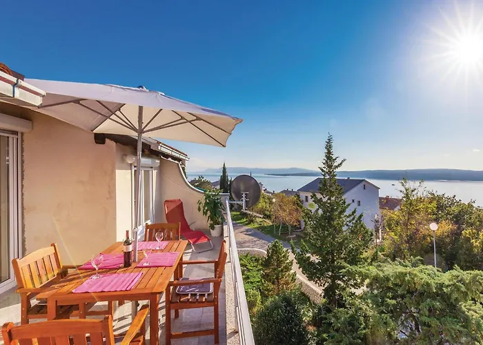 1 Bedroom In Apartment Dramalj