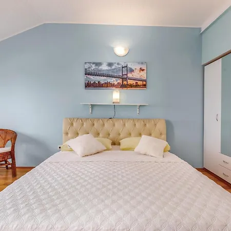 Stunning In With House Sea View *