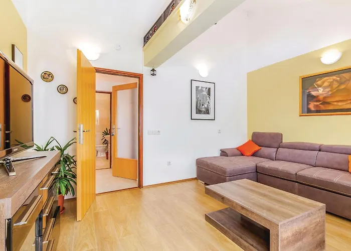 1 Bedroom In شقة
