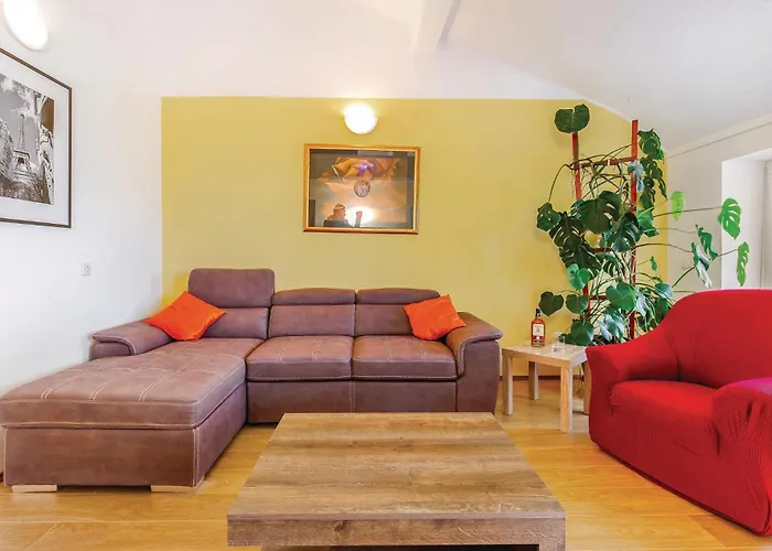 1 Bedroom In *